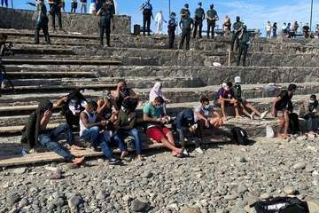 Llegada de inmigrantes en una patera a Pozo Izquierdo (Gran Canaria)/TA.